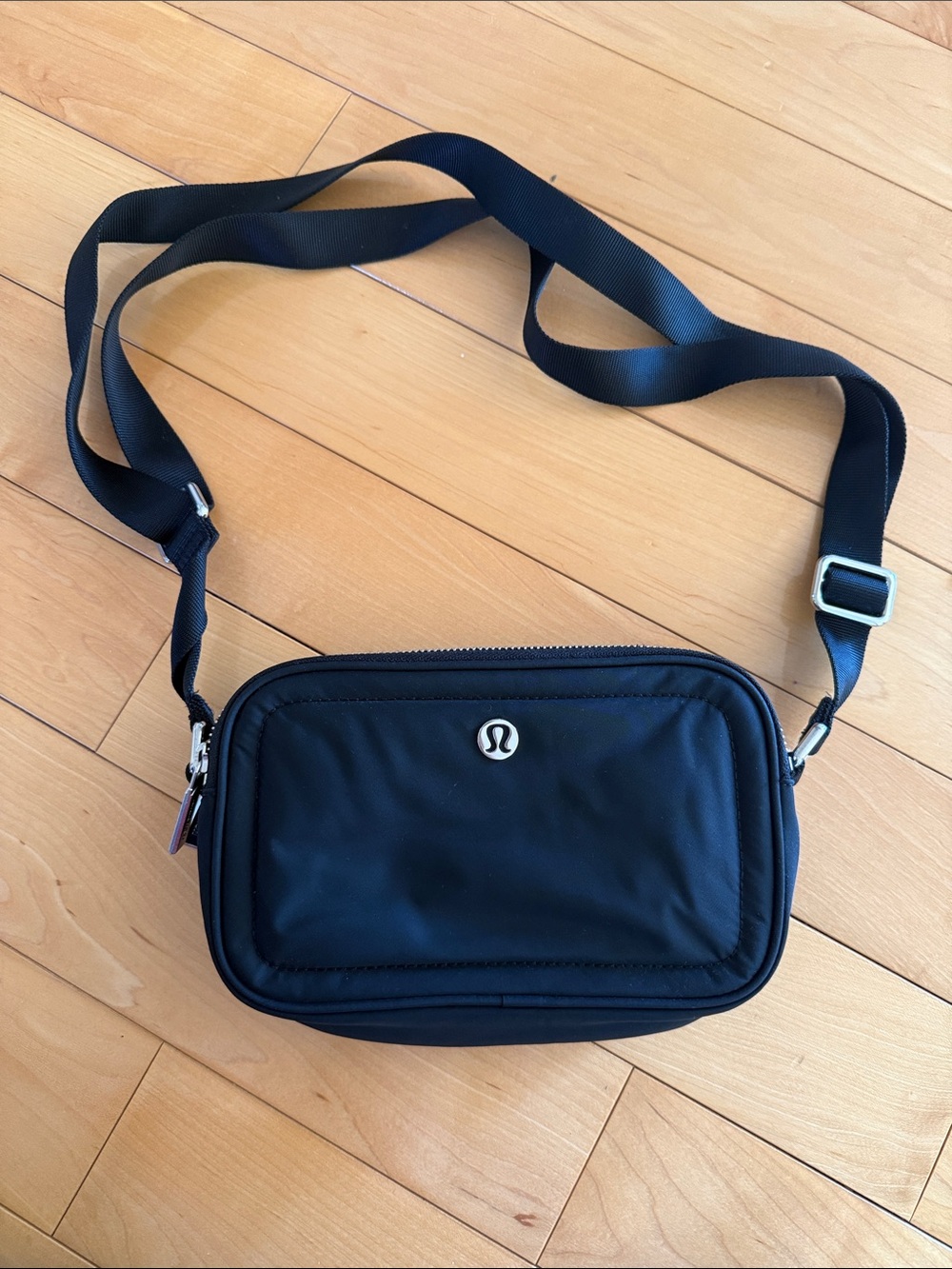 lululemon athletica Black Compact Crossbody Belt Bag